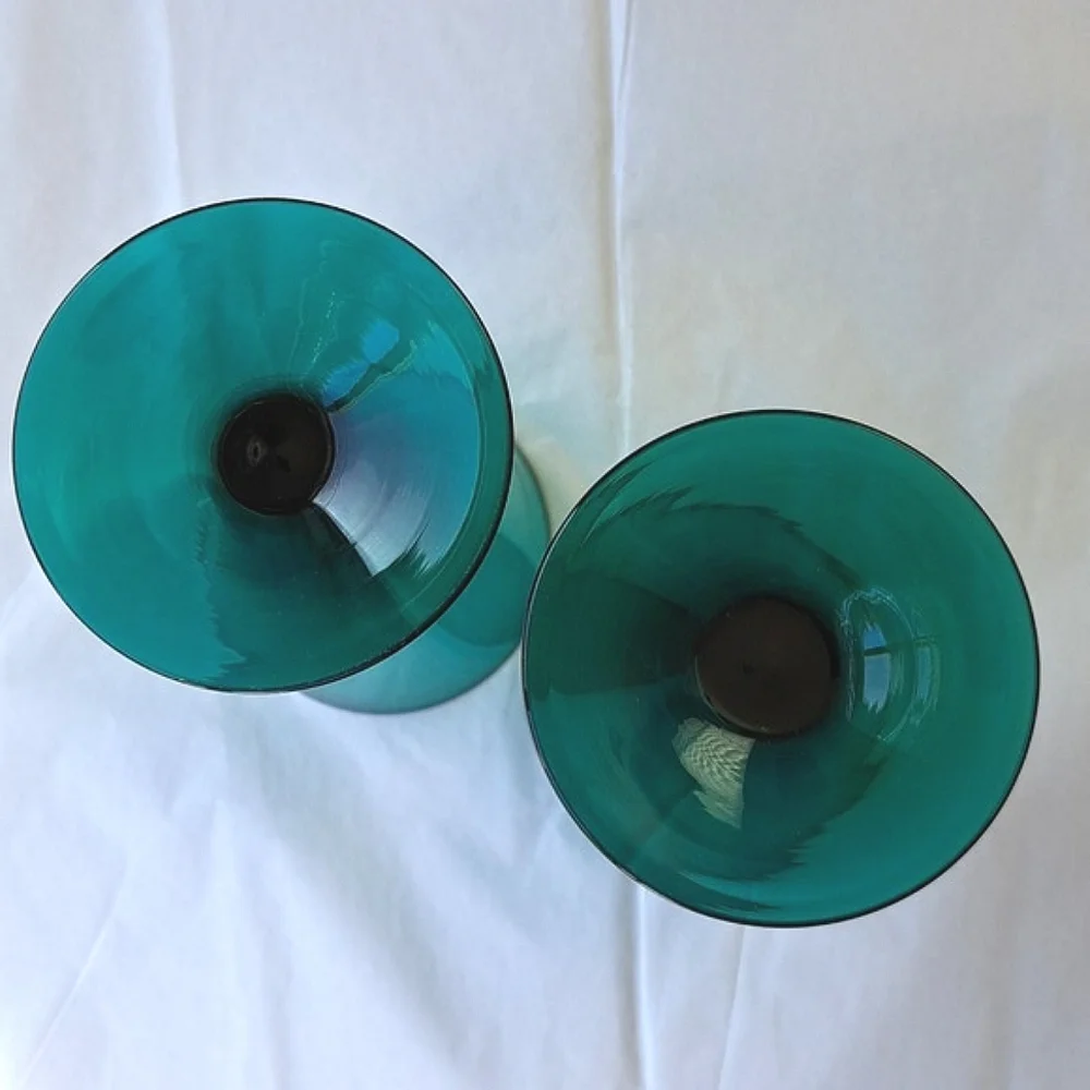 2 Vintage Emerald Teal Green Conical Wine Cocktail Glasses Footed Barware